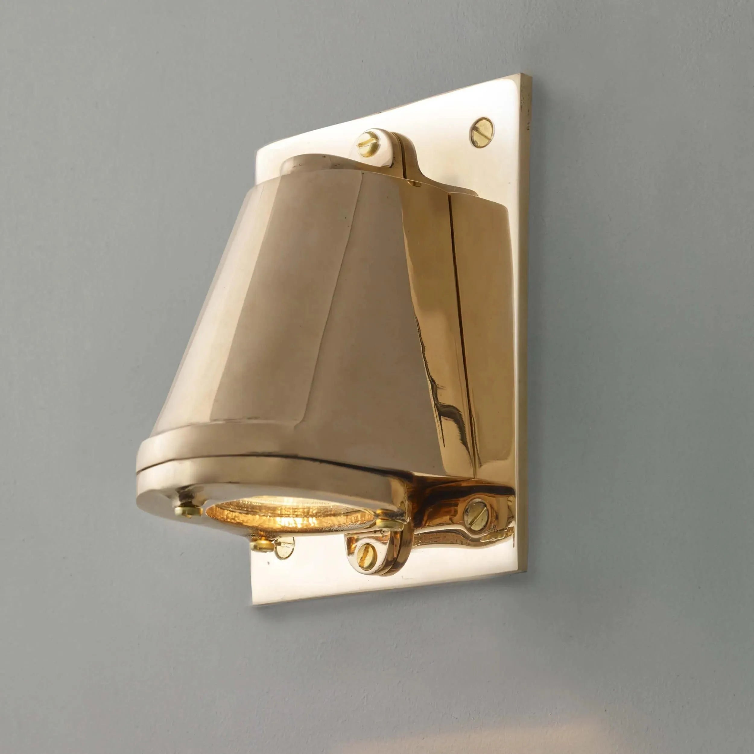 Davey Lighting - Mast Light 0749 - US-DP0749/GM/PO | Montreal Lighting & Hardware