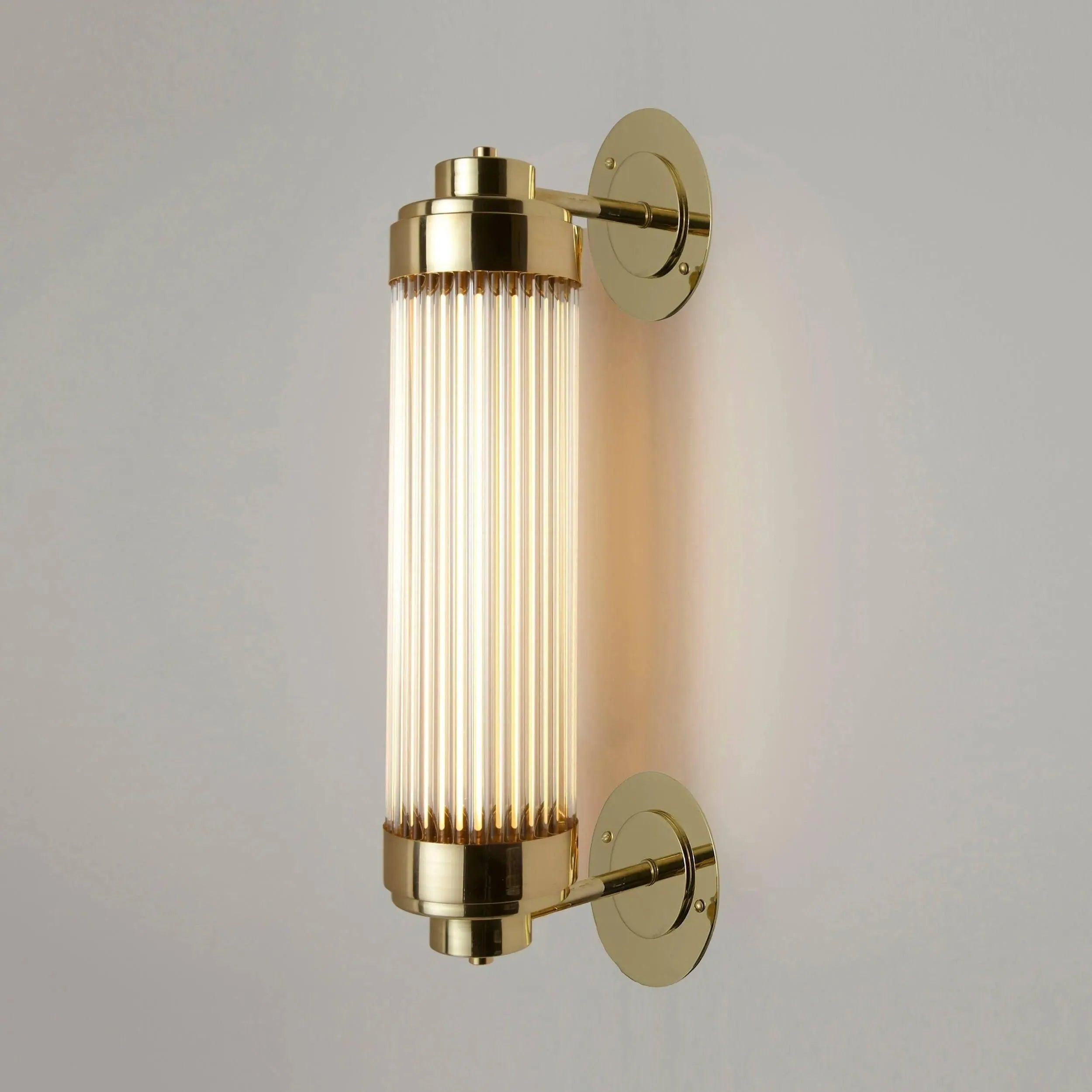 Davey Lighting - Pillar Offset Wall Light LED 7216 - US-DP7216/BR/PO | Montreal Lighting & Hardware