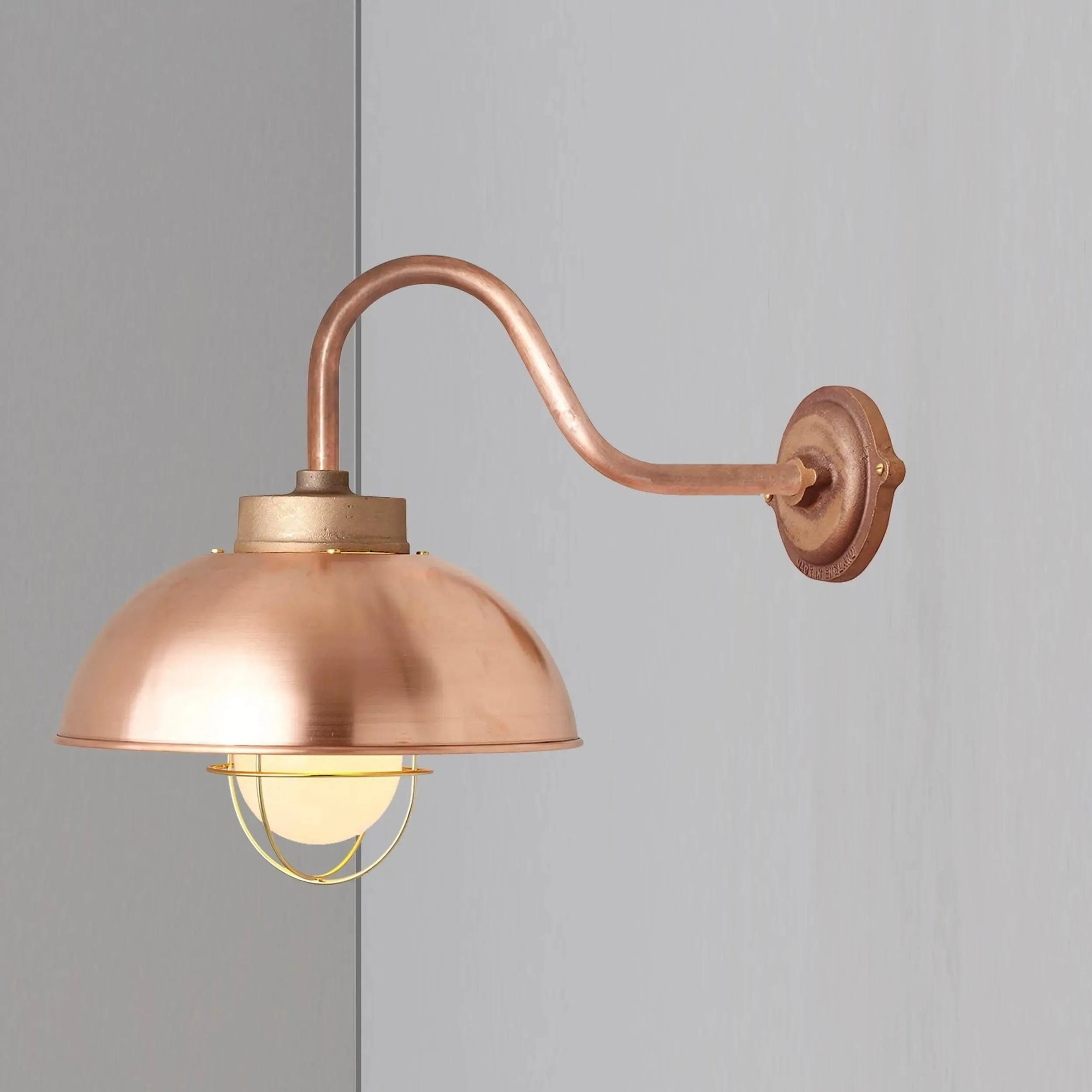 Davey Lighting - Shipyard Wall Light 7222 - US-DP7222/BRKT/CO/CL | Montreal Lighting & Hardware