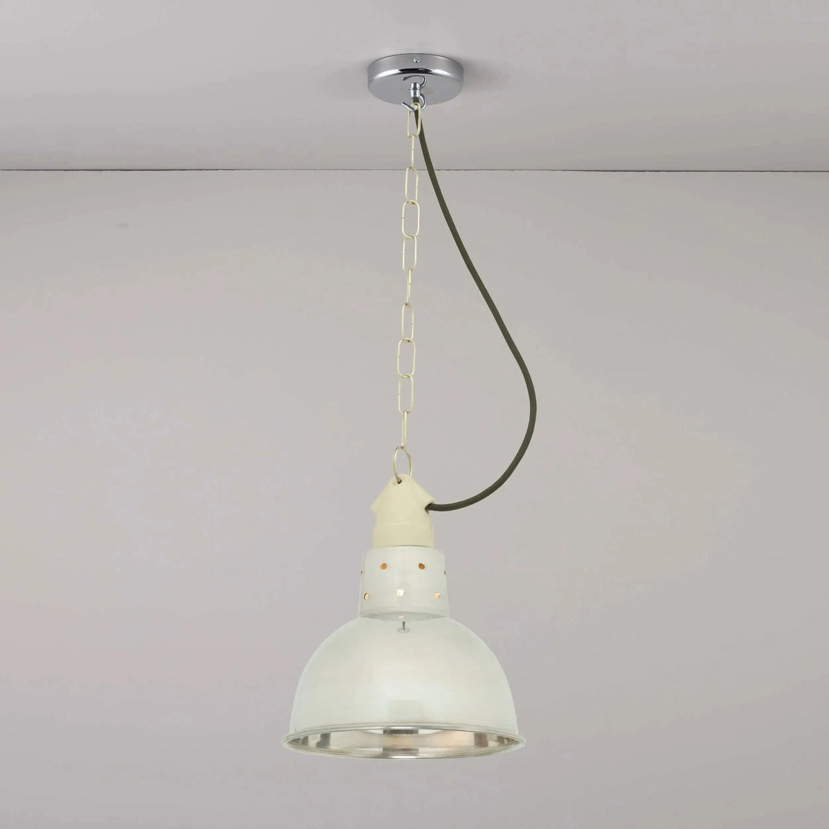 Davey Lighting - Spun Reflector with Suspension Lampholder 7165 - US-DP7165/AL | Montreal Lighting & Hardware