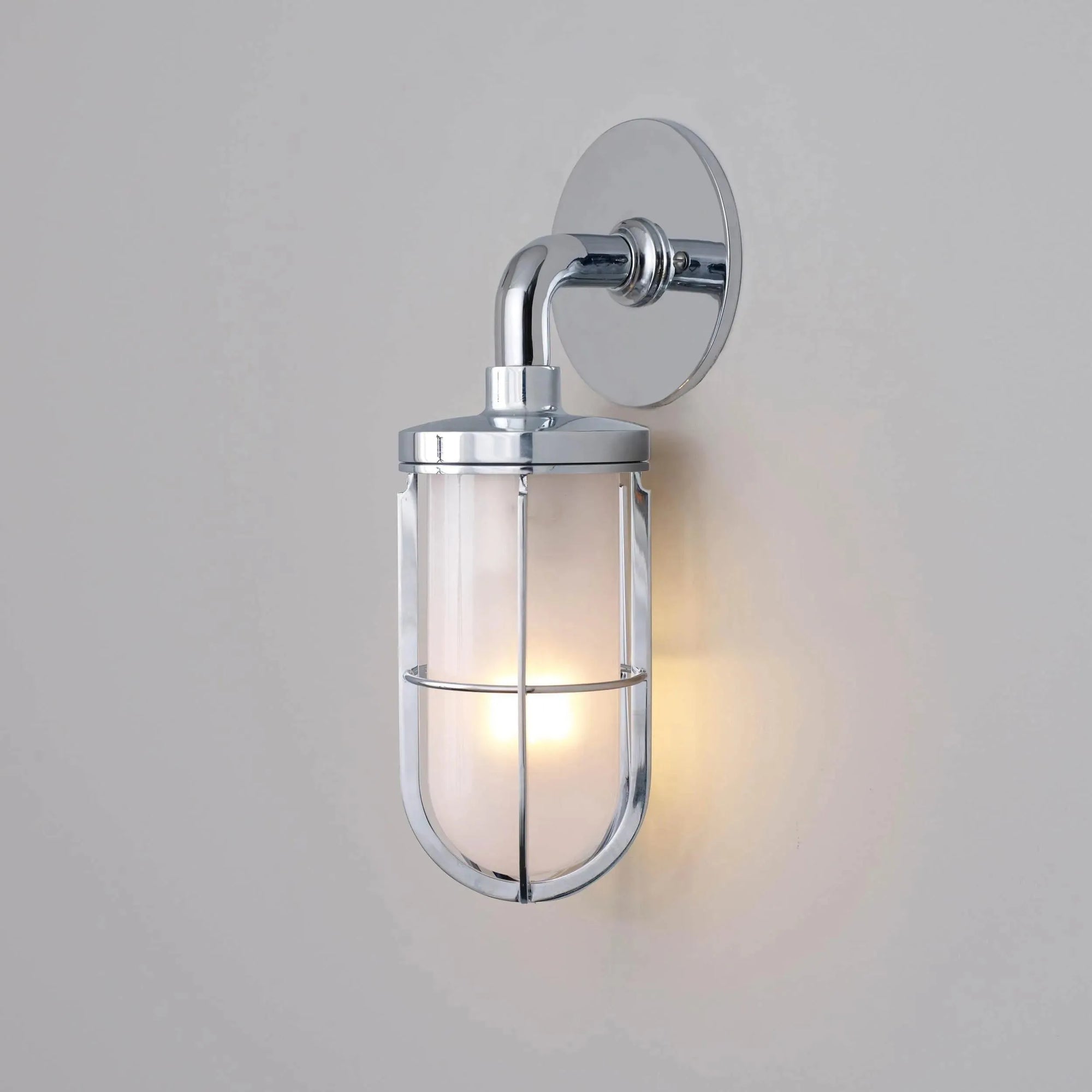 Davey Lighting - Weatherproof Ship's Well Glass Light 7207 - US-DP7207/CP/CL | Montreal Lighting & Hardware