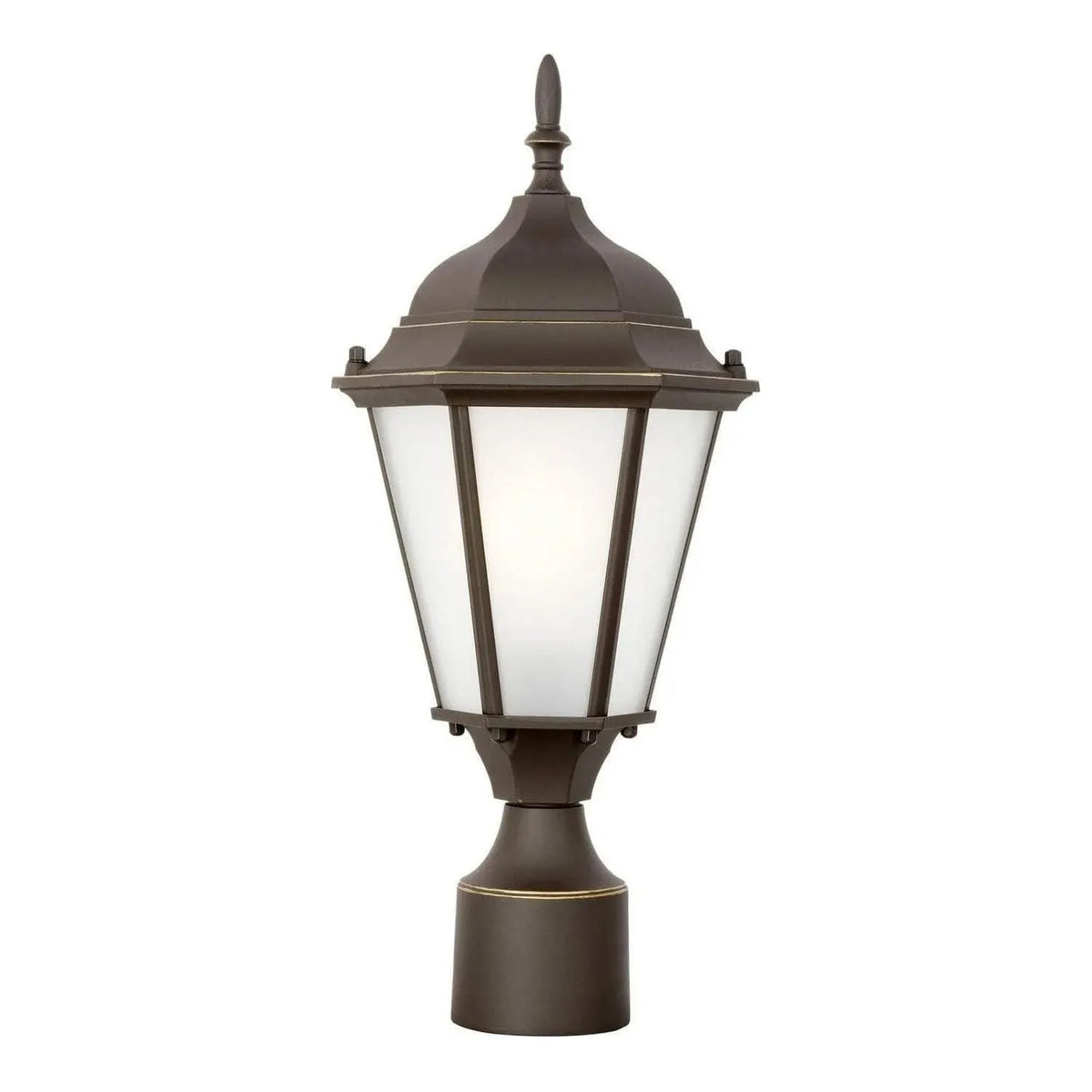 Generation Lighting - Bakersville Outdoor Post Lantern - 82941EN3-71 | Montreal Lighting & Hardware