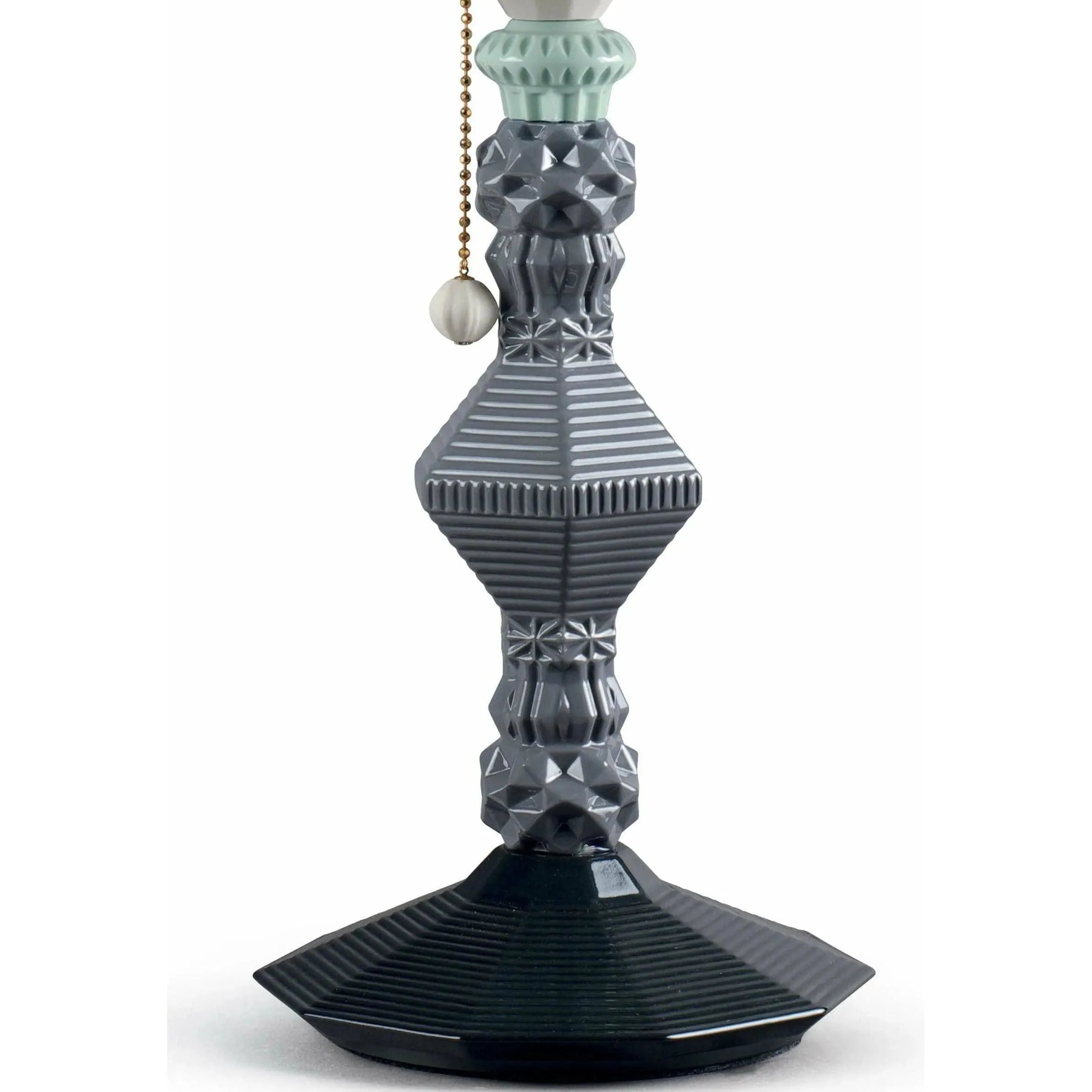 Lladro - Belle de Nuit Table Lamp - 01023202 | Montreal Lighting & Hardware