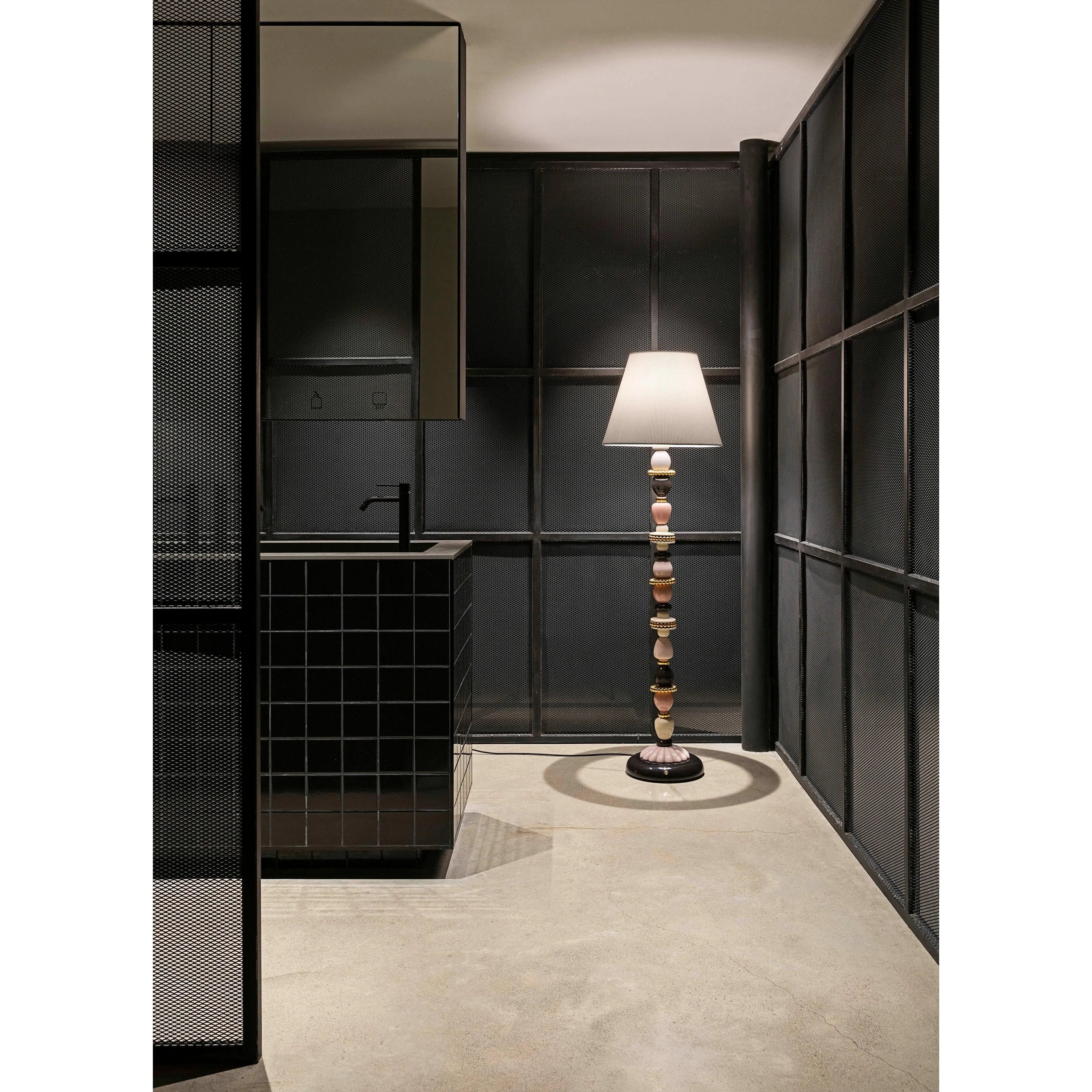 Lladro - Firefly Floor Lamp - 01024004 | Montreal Lighting & Hardware