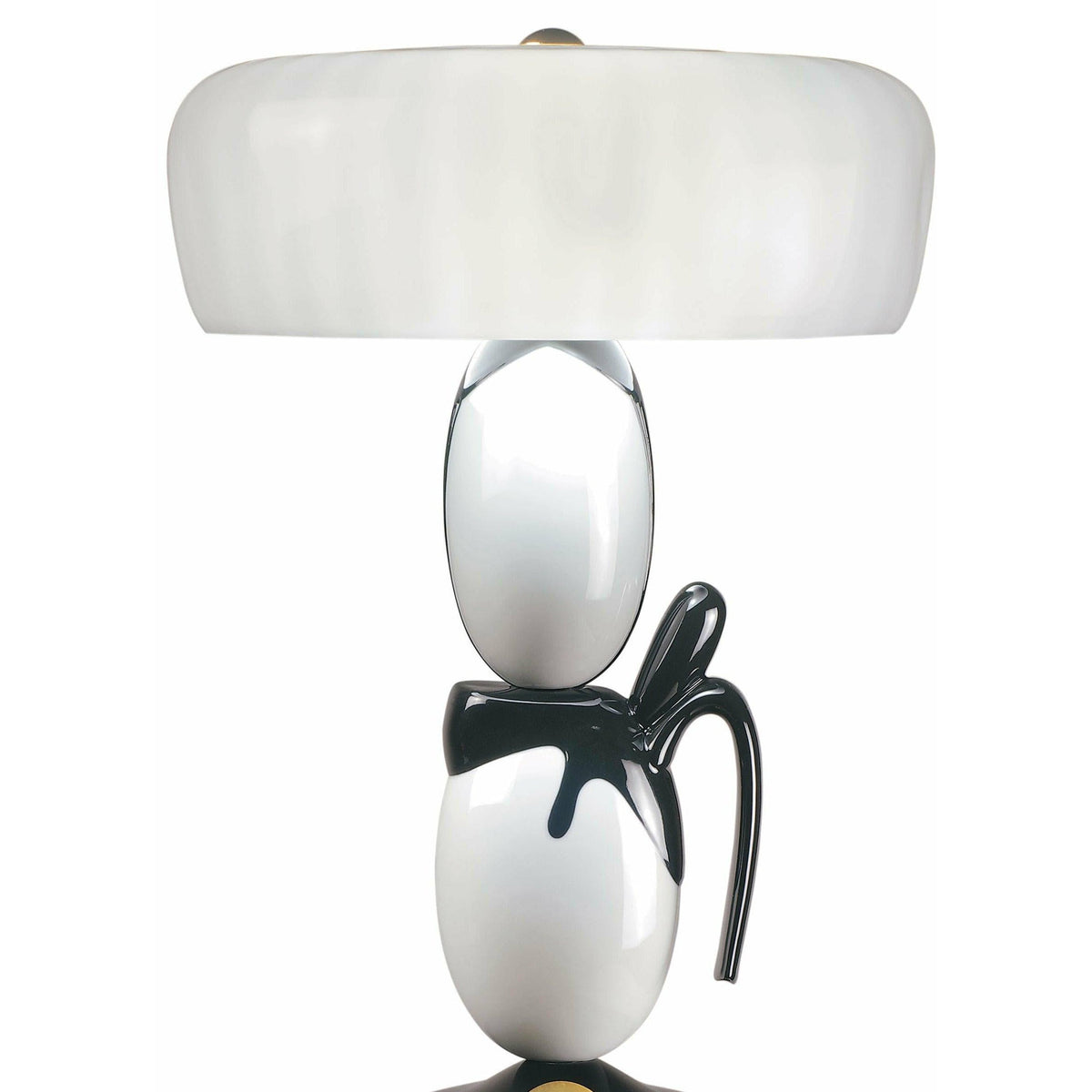Lladro - Hairstyle (H/I/M) Table Lamp - 01017248 | Montreal Lighting & Hardware