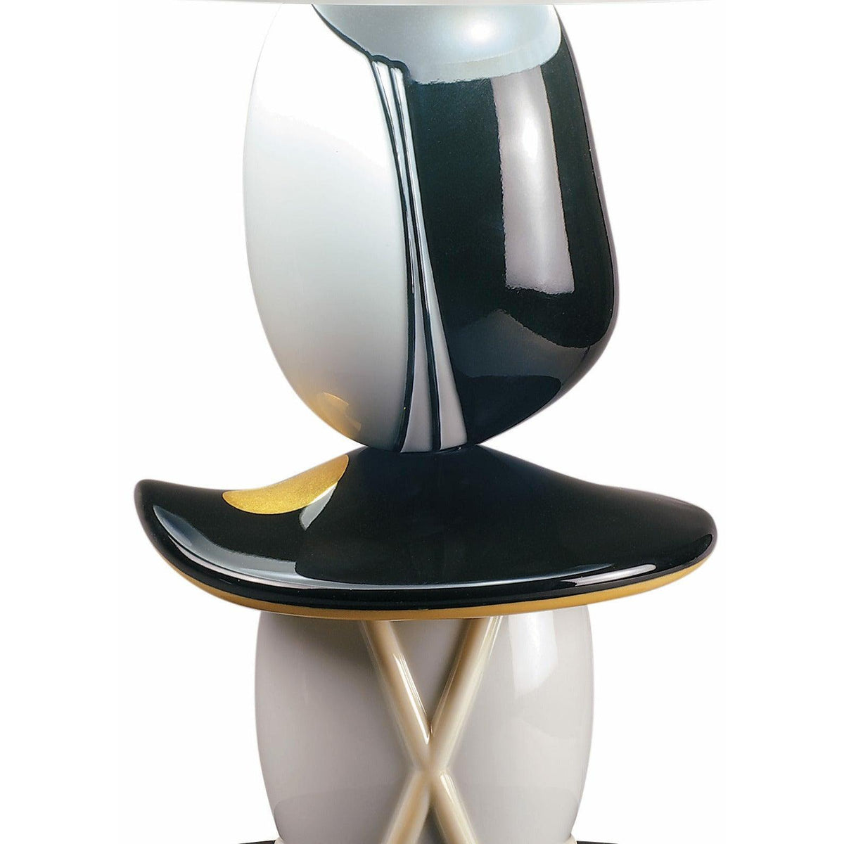 Lladro - Hairstyle (H/M) Table Lamp - 01017252 | Montreal Lighting & Hardware