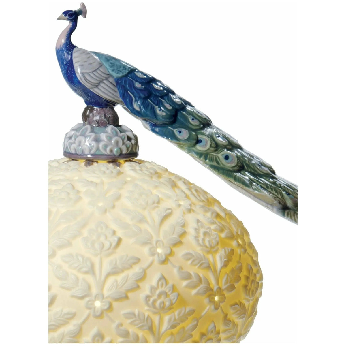 Lladro - Peacock Table Lamp - 01009016 | Montreal Lighting & Hardware