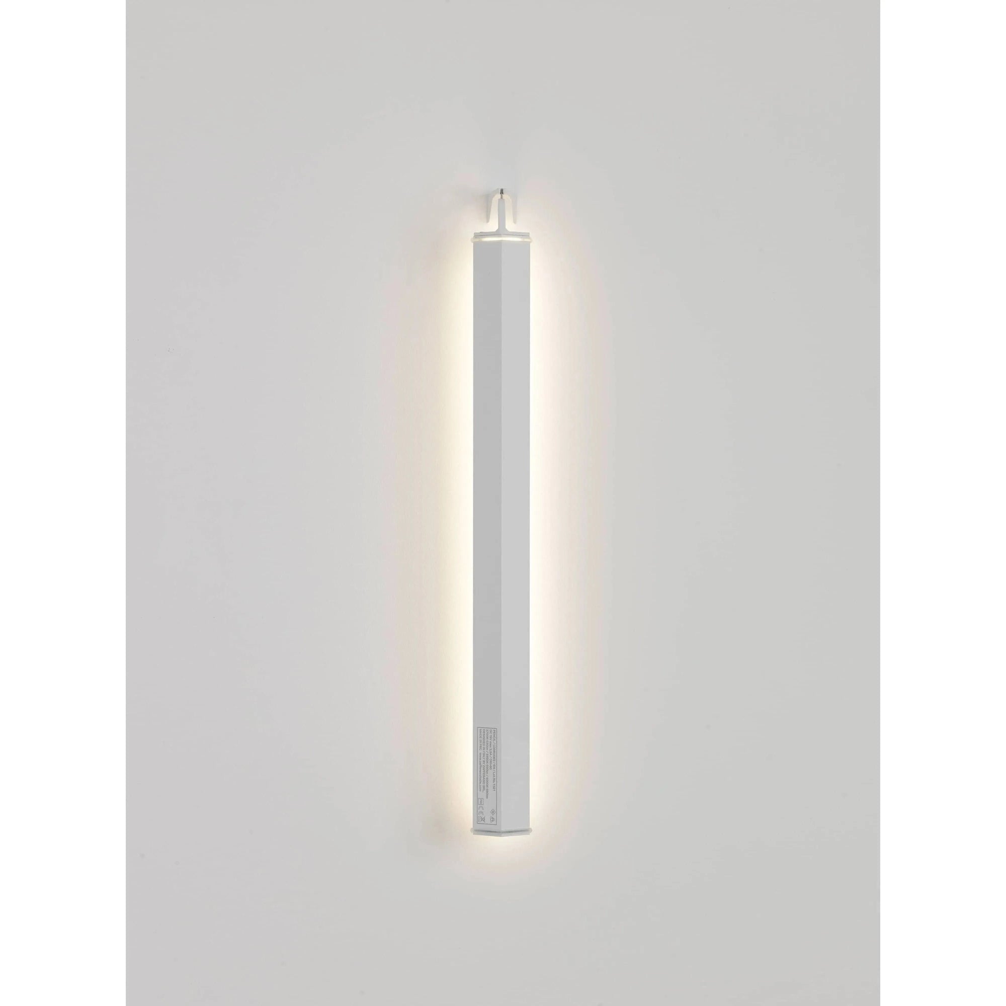 Zafferano America - Pencil LED Cordless Vertical Wall Sconce - LD0800-VW-B3 | Montreal Lighting & Hardware